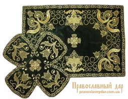 Покровец вышитый на бархате, с вышитым галуном Покровец вышитый на бархате, с вышитым галуном - фото